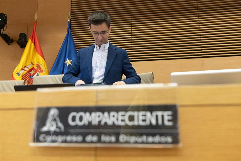 El Presidente del Consejo de Administración de la Corporación RTVE, José Pablo López Sánchez, durante la celebración de la sesión de comparecencia periódica ante la Comisión Mixta de Control Parlamentario de la Corporación RTVE y sus Sociedades, a 13 de j