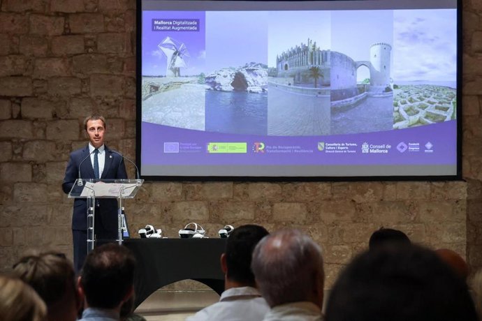 El presidente del Consell de Mallorca, Llorenç Galmés, presenta el proyecto Mallorca Digitalizaad y Realidad Aumentada.