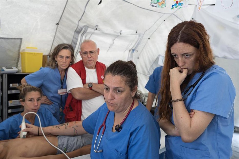 Personal del hospital START de la AECID durante su despliegue en Venezuela tras los terremotos