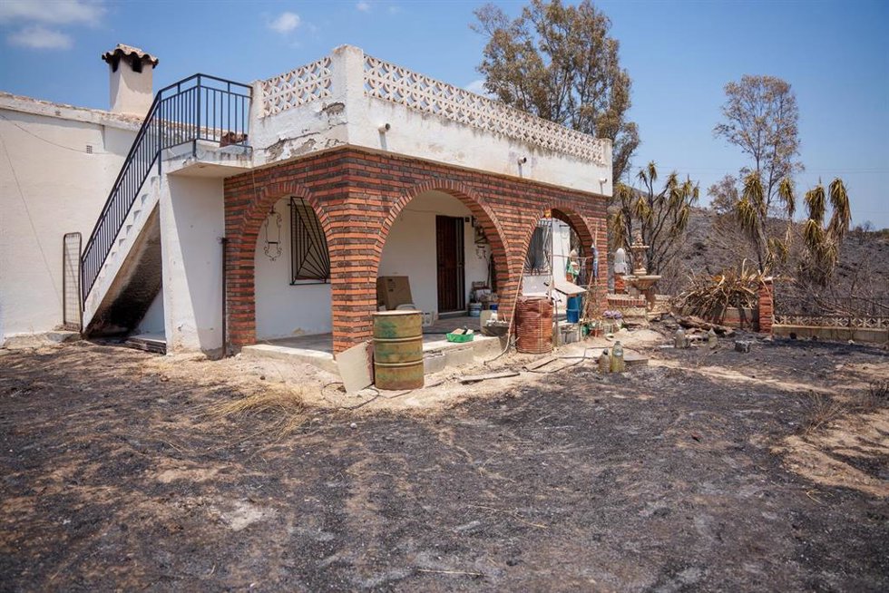 Imágenes de la zona afectada por el incendio de Los Gallardos. A 12 de julio de 2026 en Los Gallardos, Almería (Andalucía, España). El presidente de la Junta de Andalucía, Juanma Moreno, ha anunciado este domingo por la mañana que el dispositivo andaluz c