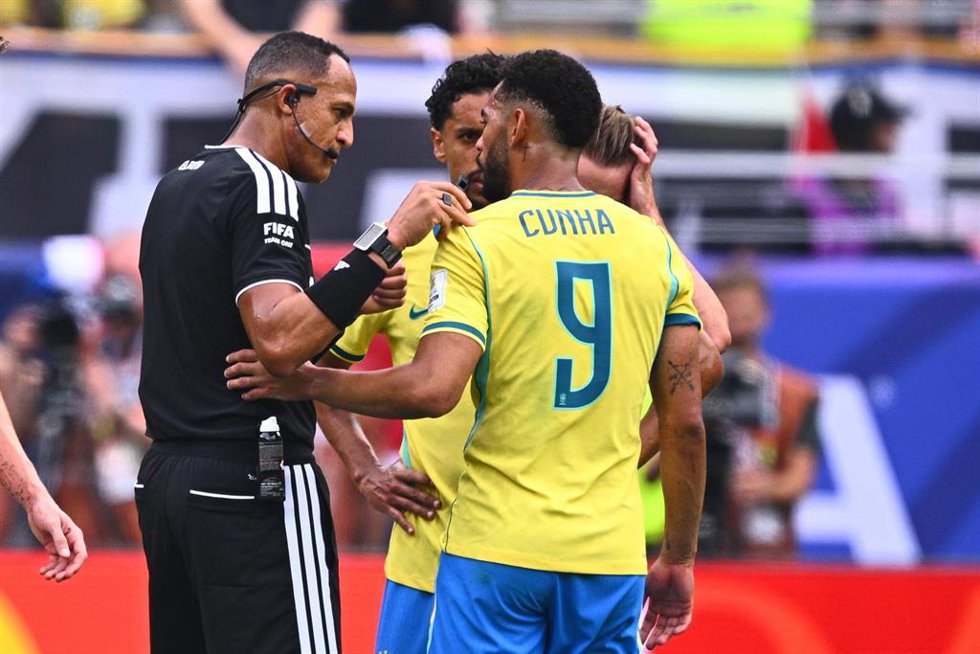 Archivo - Ismail Elfath durante el Brasil-Noruega del Mundial 2026