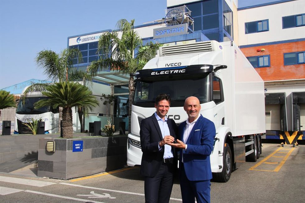 Iveco entrega a Disfrimur el primer camión pesado 100% eléctrico de la marca en España