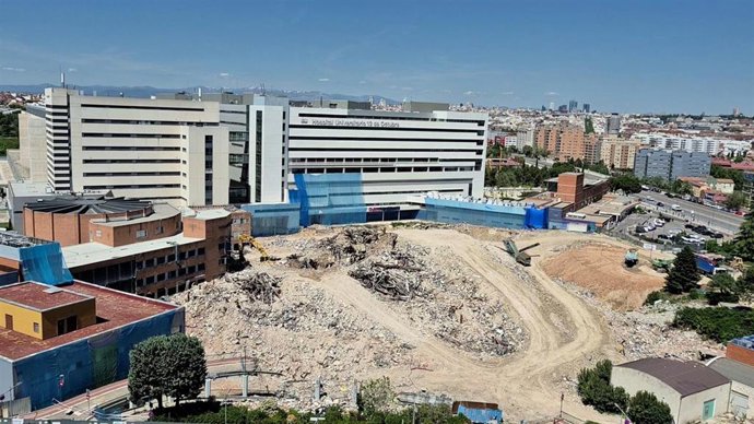 Fin de la demolición de la torre del Hospital 12 de Octubre