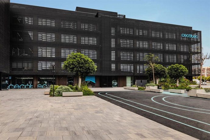 Archivo - Edificio de Cecotec.