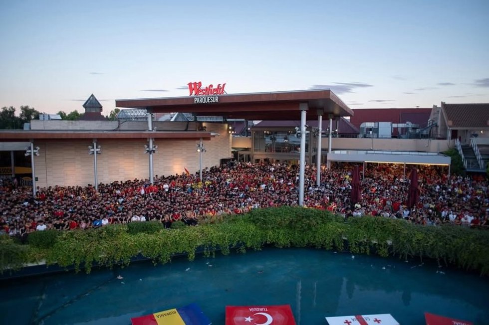 Westfield Parquesur durante la proyección de uno de los partidos de la Selección Española durante el Mundial 2026.