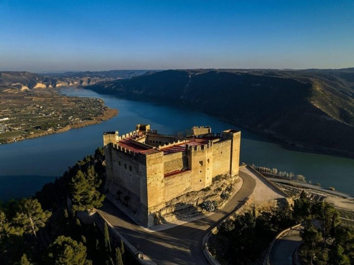 Castillo de Mequinenza.