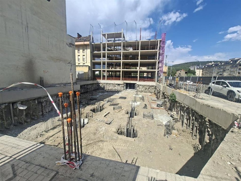 Estado de las obras de construcción de vivienda pública en alquiler.
