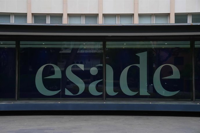 Archivo - Fachada de la Universidad ESADE