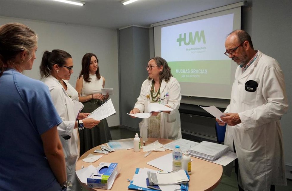 El equipo de Salud Laboral itinerante en una reunión.