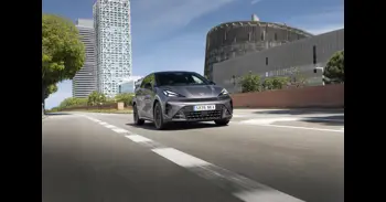 Cupra pone en el mercado la versión Plus de 99 kW del Raval