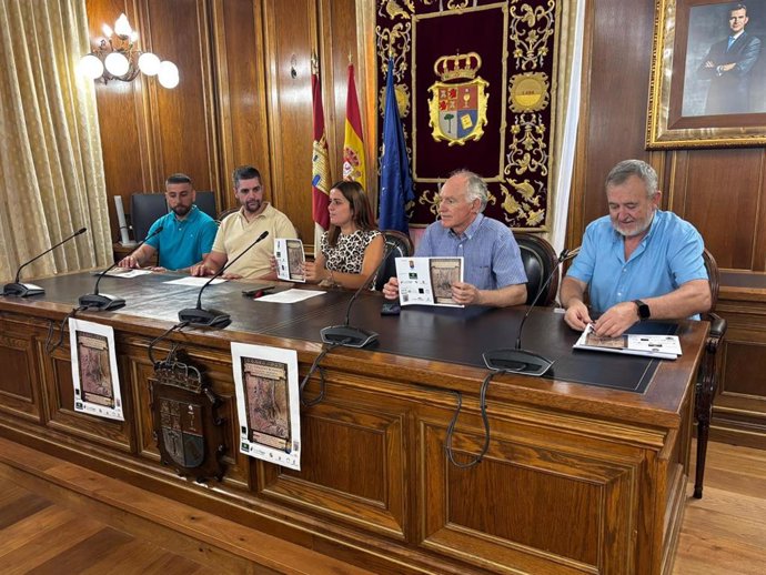 Presentación de las XVIII Jornadas Romanas de Villar de Domingo García.