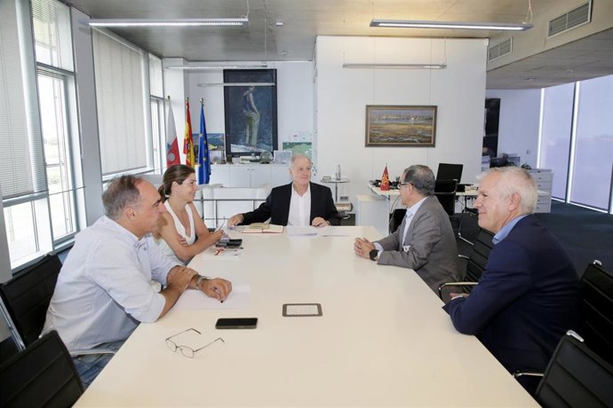 Gobierno y AMETIC refuerzan su colaboración para impulsar el sector TIC en el marco de la Agenda Digital de Cantabria