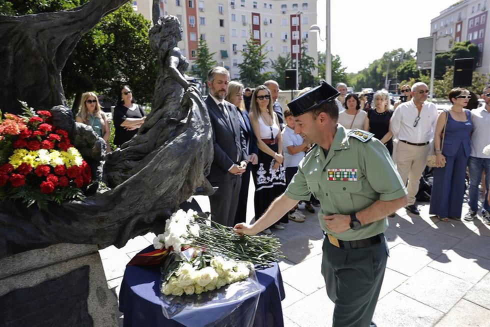 Madrid recuerda el atentado de ETA en plaza República Domicana hace 40 años, el mayor perpetrado contra la Guardia Civil