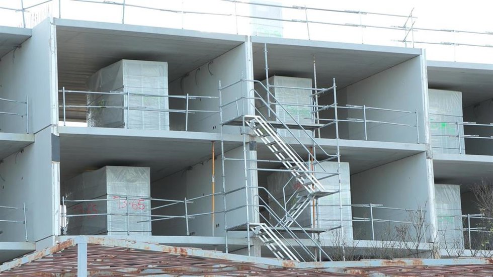 Archivo - Bloque de pisos en construcción
