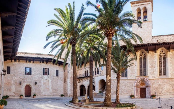 Archivo - Cort da luz verde a la petición de Patrimonio Nacional para reformar el interior del Palacio de La Almudaina