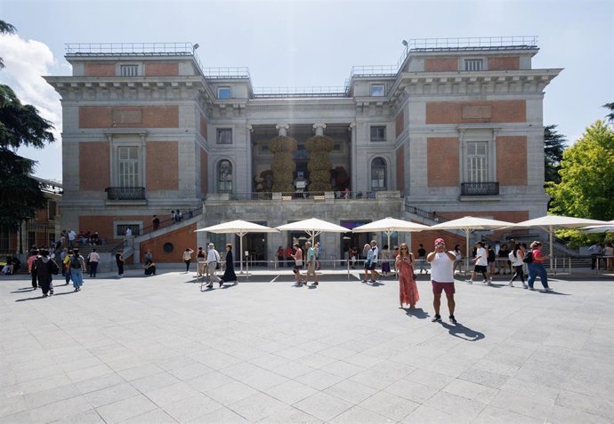Archivo - Entrada, puerta de Goya, del Museo del Prado, a 8 de septiembre, en Madrid (España). 