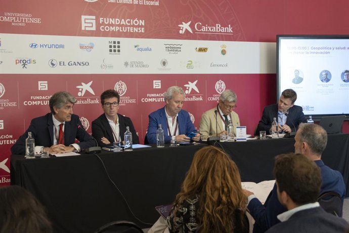 Curso de verano 'El sector biofarmacéutico como motor de innovación y crecimiento: claves para el liderazgo de España', un encuentro organizado por Takeda en colaboración con la Universidad Complutense de Madrid.
