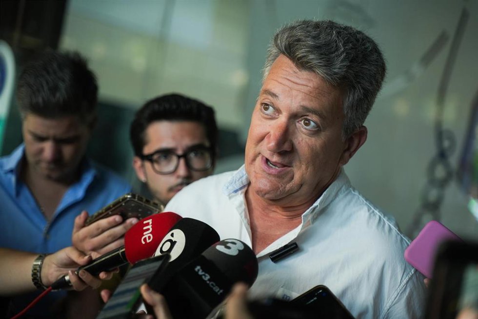 Archivo - El conseller de Medio Ambiente, Infraestructuras y Territorio, Vicente Martínez Mus, ofrece declaraciones a los medios (imagen de archivo)