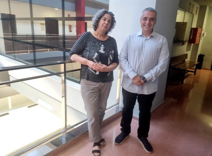Archivo - Los investigadores del proyecto Nieves J. Valencia y Nicolás Gutiérrez