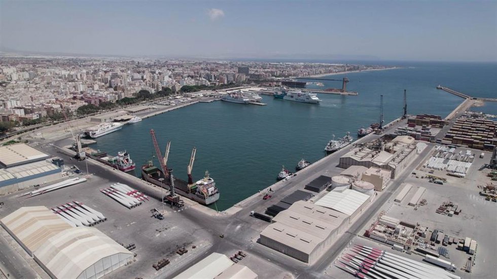 Puerto de Almería.
