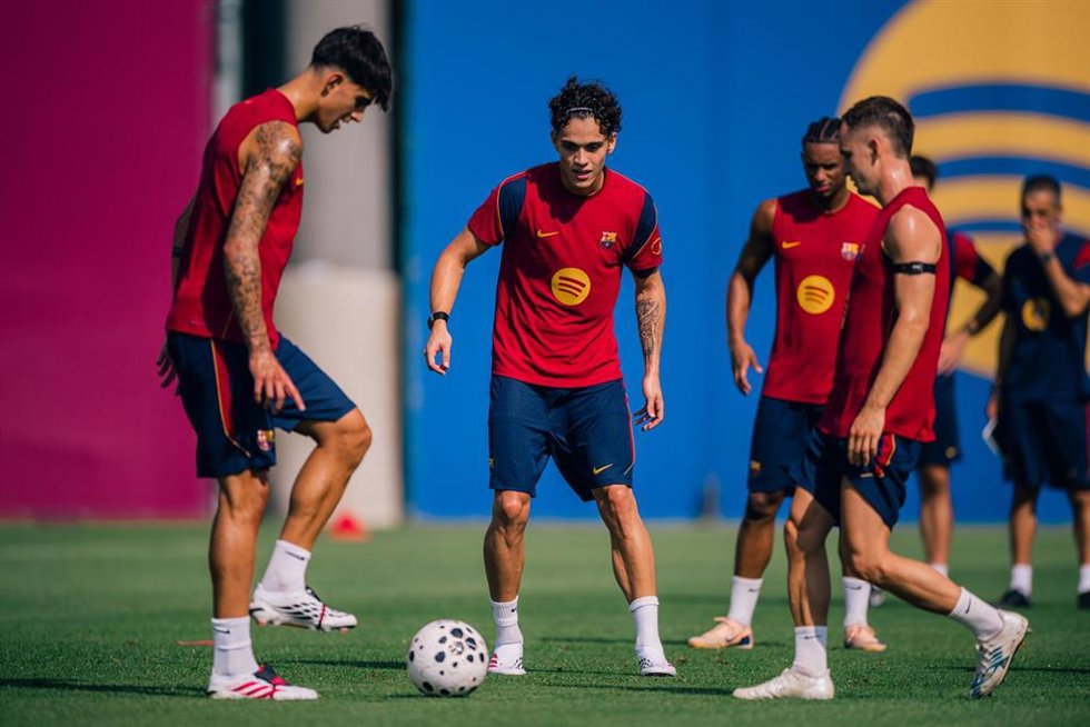 Jugadores del FC Barcelona en el primer entrenamiento de la pretemporada 2026/27