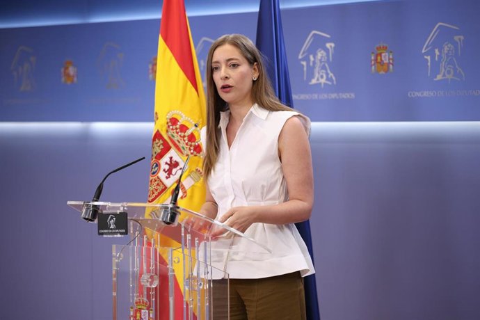 Archivo - La portavoz del PP en el Congreso, Ester Muñoz, durante una rueda de prensa, en el Congreso de los Diputados, a 9 de junio de 2026, en Madrid (España).