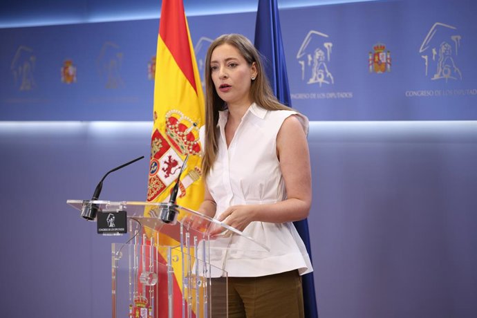 Archivo - Arquivo - A porta-voz do PP no Congresso, Ester Muñoz, durante uma coletiva de imprensa no Congresso dos Deputados, em 9 de junho de 2026, em Madri (Espanha).