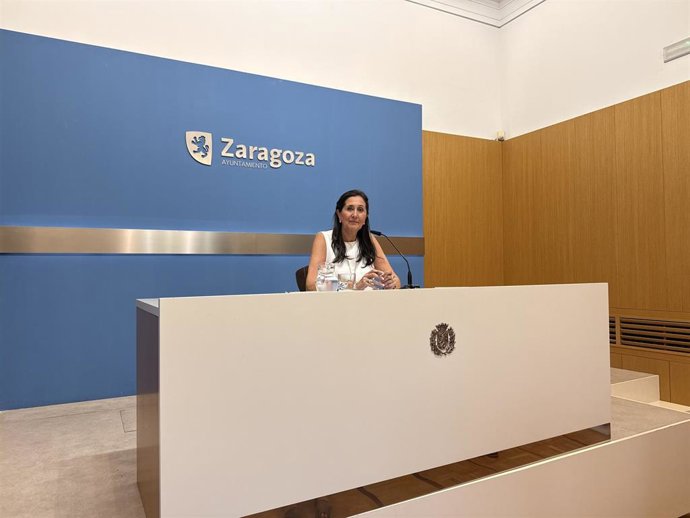 La concejal Paloma Espinosa sostiene que la Diputación adeuda cuatro millones de euros, reclama un nuevo convenio y asegura que las obras pendientes no pudieron ejecutarse por la falta de esa financiación