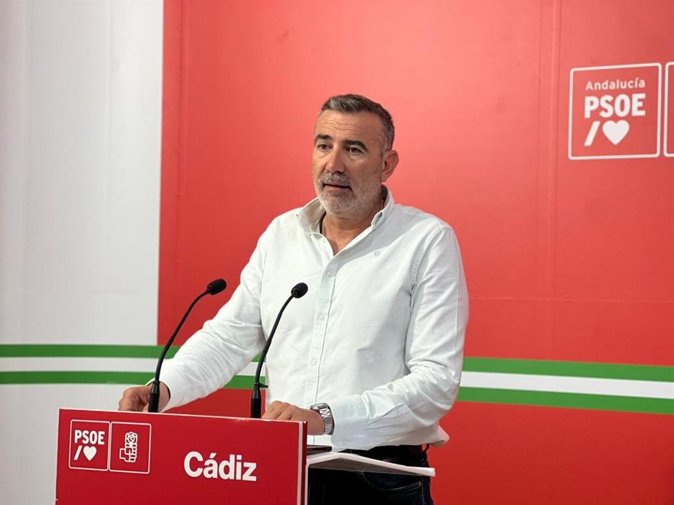Archivo - Javier Pizarro en rueda de prensa.