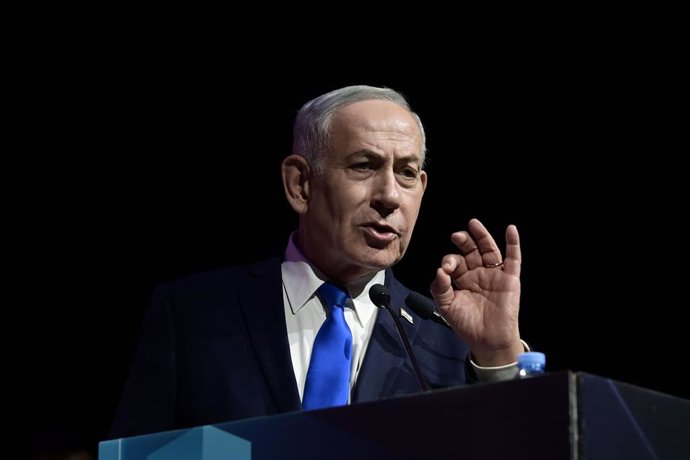 24 de junho de 2026, Tel Aviv, Israel: TEL AVIV, ISRAEL – 24 DE JUNHO DE 2026: O primeiro-ministro israelense Benjamin Netanyahu profere um discurso de abertura durante a Conferência Anual do Governo Local, em Tel Aviv. O evento contou com a presença de u
