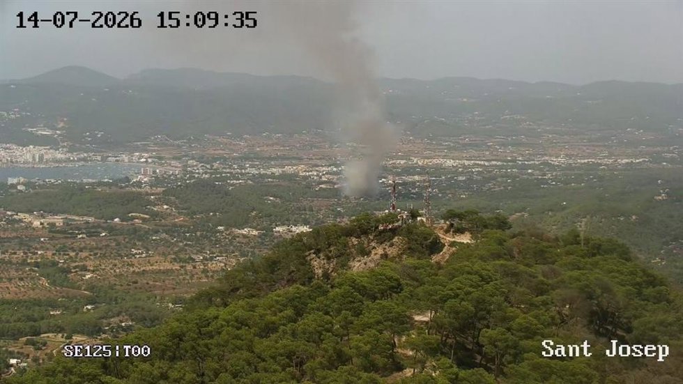Incendio forestal en Sant Josep