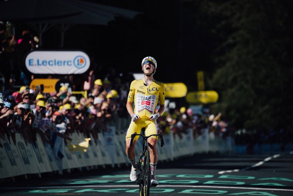 El ciclista esloveno Tadej Pogacar (UAE Team Emirates-XRG) ha ganado este martes la décima etapa del Tour de Francia 2026, disputada entre Aurillac y Le Lioran sobre 166,6 kilómetros
