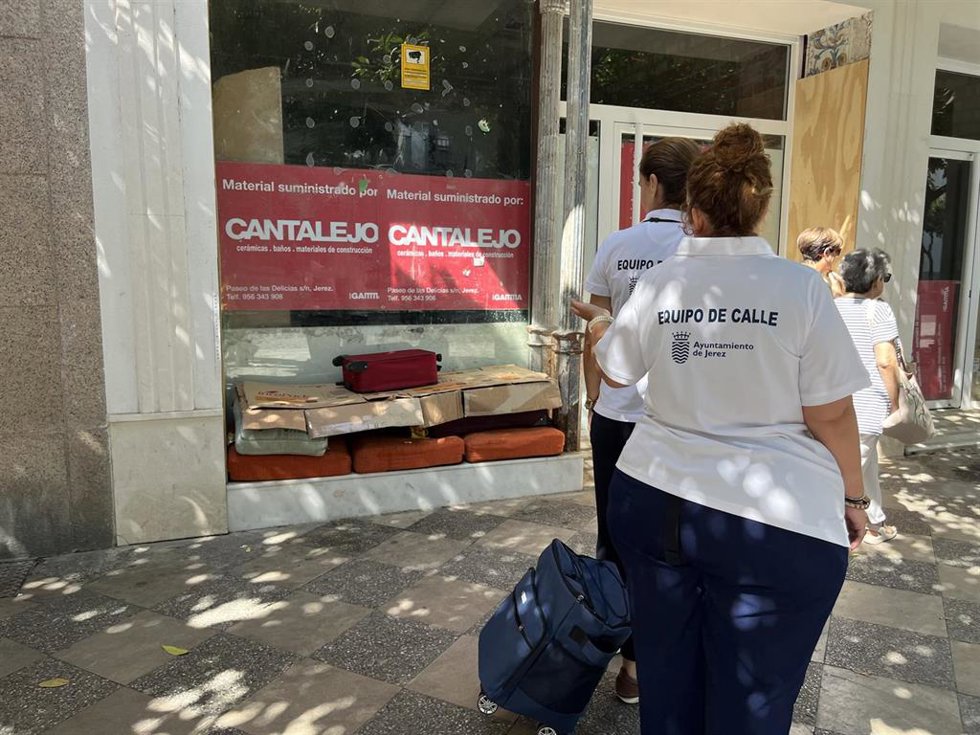 ÛEquipo de calle' para asistir a personas sin hogar en Jerez.