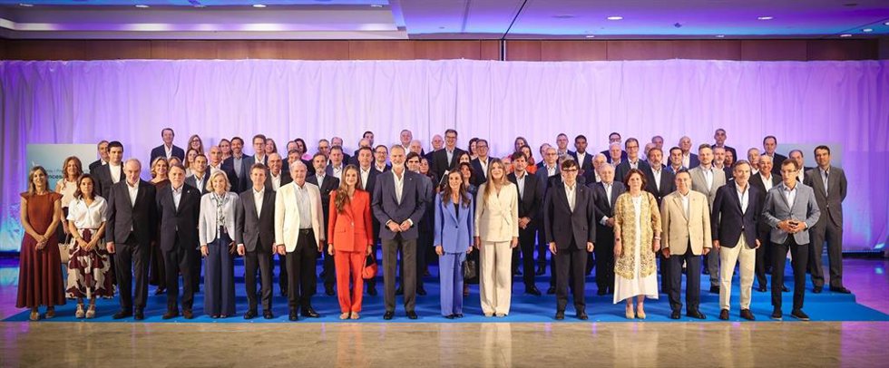 Foto de familia de la 39 Reunión del Patronato de la Fundación Princesa de Girona.