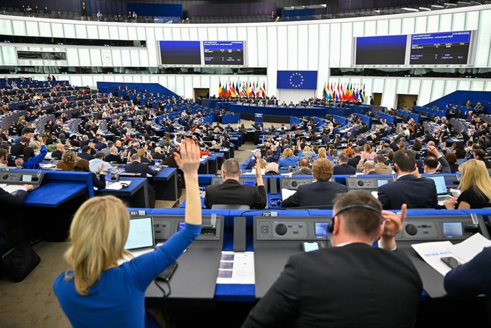 Archivo - Vista general del hemiciclo del Parlamento Europeo en su sede de Estrasburgo (Francia)  