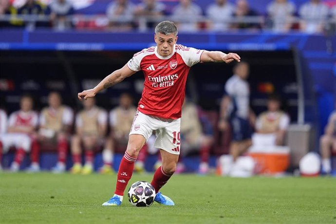 Archivo - Leandro Trossard, durante un partido.