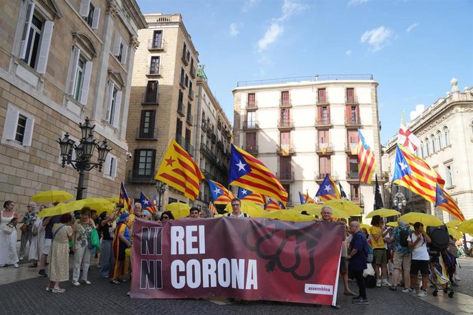 Imagen de la manifestación convocada por la ANC por la visita de Felipe VI