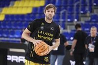 Aaron Doornekamp renueva una temporada más con La Laguna Tenerife