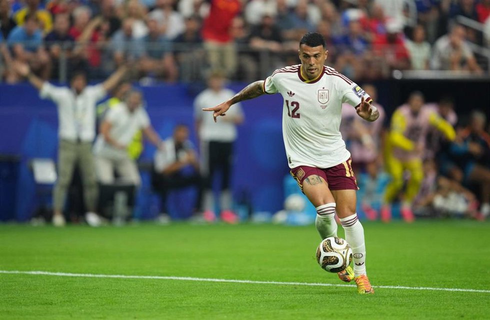 Pedro Porro, durante un partido.