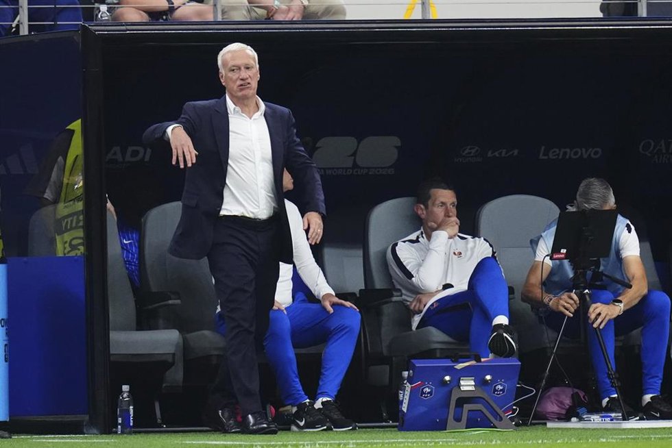 Didier Deschamps, durante un partido.