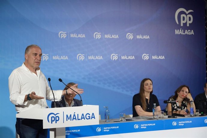 El vicesecretario de Política Autonómica, Local y Análisis Electoral del PP, Elías Bendodo, en un acto en Málaga.