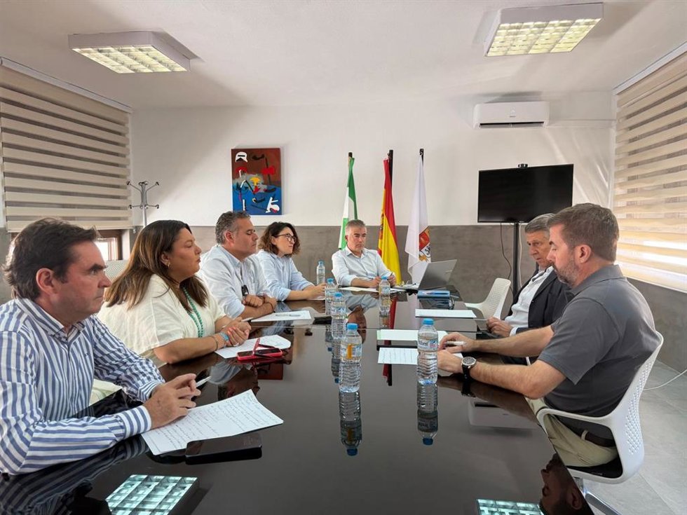 Imagen de la reunión con la Fundación Patrimonio Comunal Olivarero