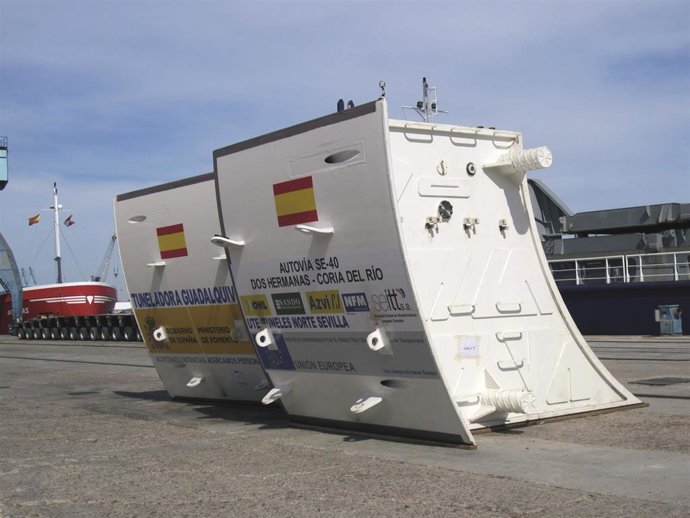 Archivo - Imagen de archivo de la tuneladora de la SE-40