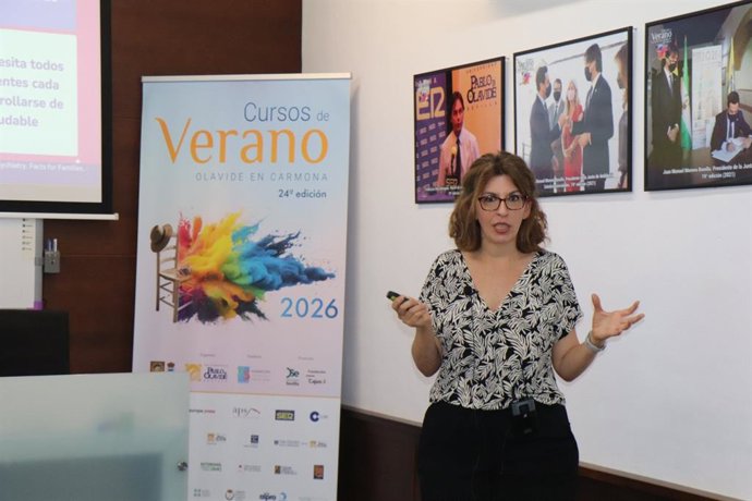 La neuropediatra especialista en trastorno del Neurodesarrollo y miembro de la Sociedad Española de Neurología Pediátrica (Senep), María Teresa Andrade, participa en los cursos de verano de la UPO en su sede de Carmona