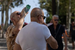 Archivo - L'onada de calor a Barcelona