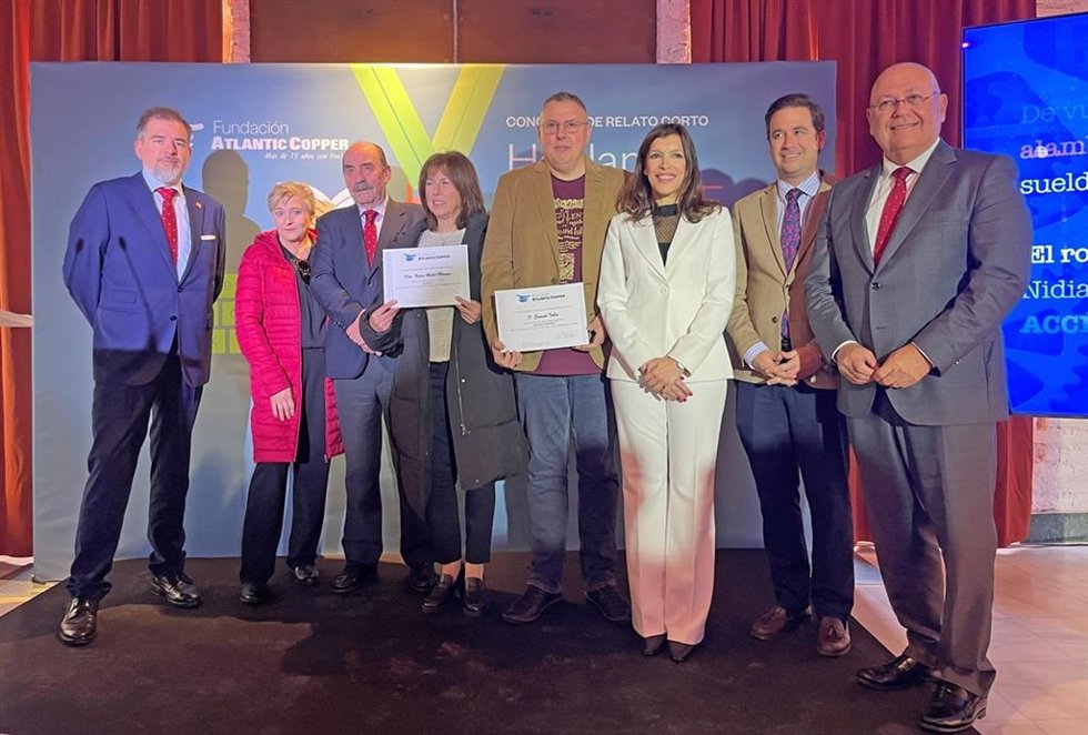 Ganadores y jurado de la pasada edición de 'Hablando en cobre'.