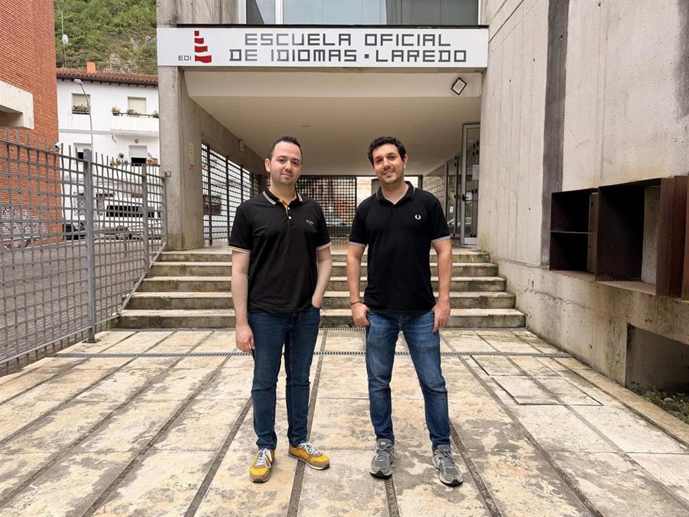 Los historiadores Víctor Aparicio Rodríguez y Adrián Magaldi Fernández