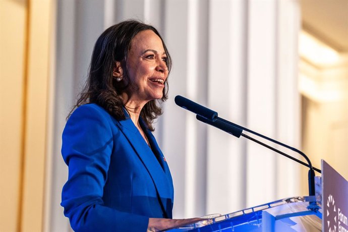 Archivo - Arquivo - 20 de abril de 2026, Madri, Madri, ESPANHA: A líder da oposição venezuelana e ganhadora do Prêmio Nobel da Paz, MARIA CORINA MACHADO, participa do renomado fórum de debate “Fórum Europa”, em Madri, em um de seus últimos eventos durante