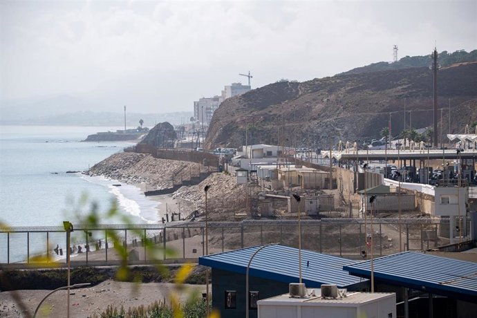 Archivo - Frontera de Ceuta con Marruecos.