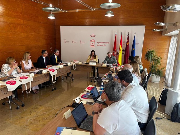 Consejo de Administración de Mercamurcia, presidido por primera vez por la alcaldesa de Murcia, Rebeca Pérez